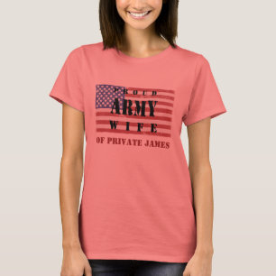 Añada el nombre de su marido: Orgullosa camiseta d