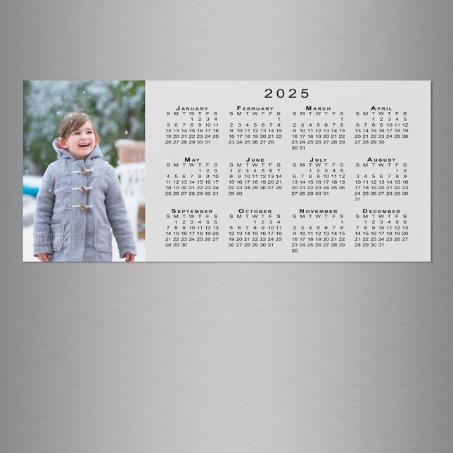 Añadir su calendario de fotos 2025 en el imán gris (Add Your Photo 2025 Calendar on Gray Magnet in situ)