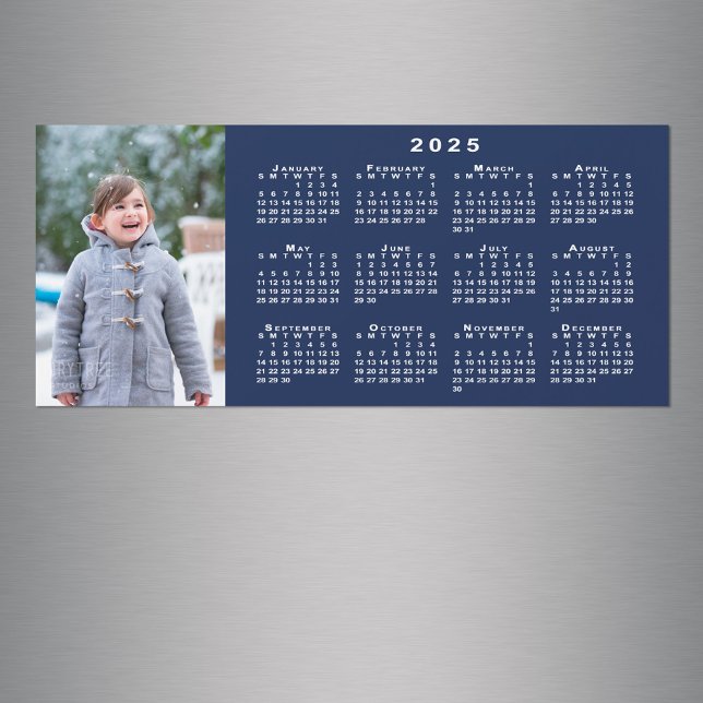 Añadir su calendario de fotos 2025 en imán azul ma (Add Your Photo 2025 Calendar on Navy Blue Magnet in situ)