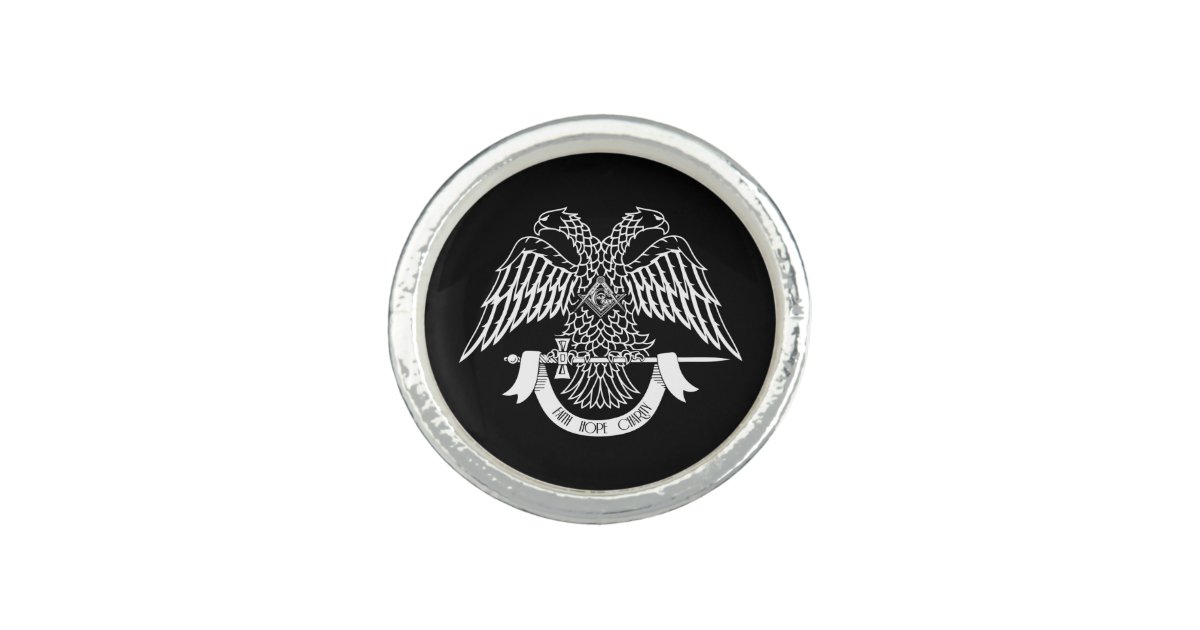 Anillo Águila de dos cabezas como símbolo masónico 