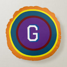 Anillos de color con almohada redonda monograma