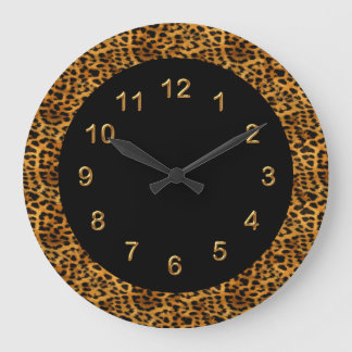 Animal del estampado leopardo del negro del reloj