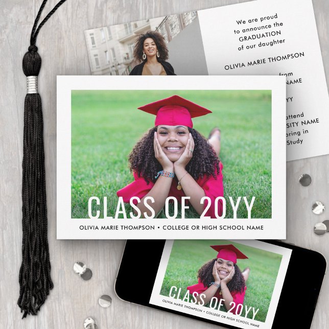Anuncio 2 Photo Simple Modern Bold Class Year Graduation (Subido por el creador)