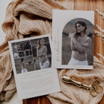 Anuncio Arco Boho moderno | Graduación de foto de crema gr<br><div class="desc">Esta moderna tarjeta de invitación de graduación de fotos para graduados con bóveda en arco de boho es la invitación perfecta para estudiantes de secundaria o graduados universitarios. El diseño bohemio de crema y oro presenta una tipografía industrial única con un estilo minimalista vintage. Personalice la parte delantera de la...</div>