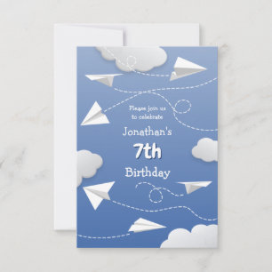 Anuncio aviones de papel plegado volando niños cumpleaños