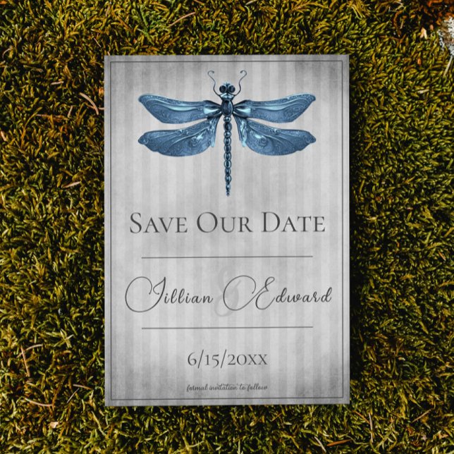 Anuncio Avisar la fecha de la boda con libélula de joyas a (Blue Jeweled Dragonfly Save the Date Wedding Announcement)