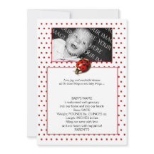 Bicho de cola en puntos de polka rojo envuelve a l