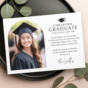 Anuncio Capa de graduación elegante foto en blanco arco