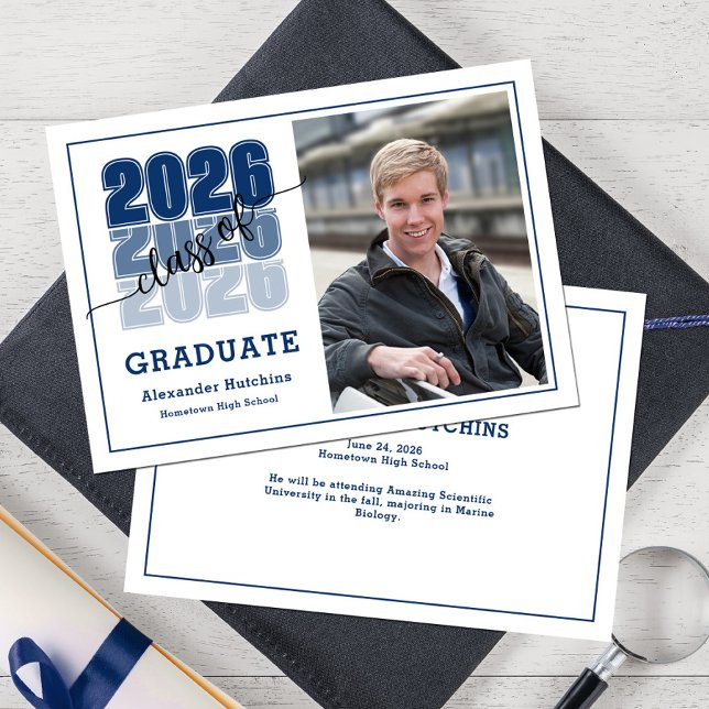 Anuncio Class of 2026 Navy Blue Modern Bold Photo Grad (Subido por el creador)