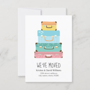 Anuncio Cuidada maleta colorida Nos hemos mudado