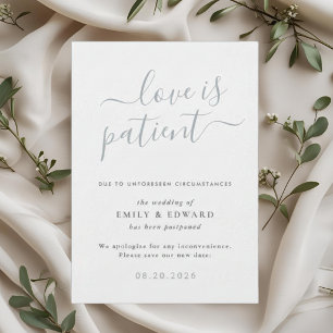 Anuncio de aplazamiento de boda con letra manuscri