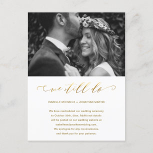 Anuncio de aplazamiento de boda Falso oro Todavía