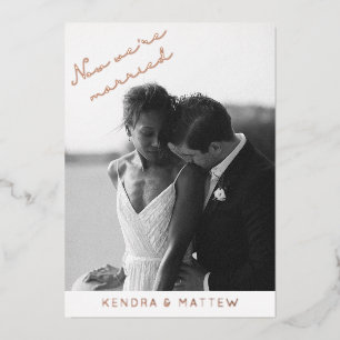 Anuncio de Boda con Hojas de Oro Elopement Moderno