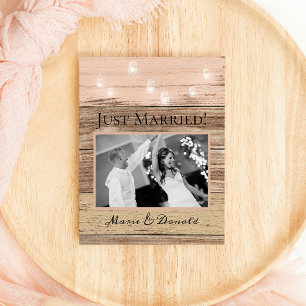 Anuncio de Boda de Madera Rústica y Faroles