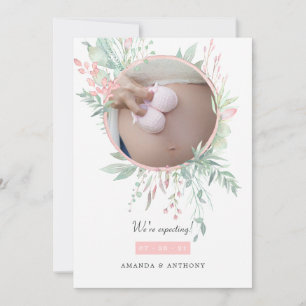 Anuncio de Embarazo con Rosa Pastel y Verdor en Fo