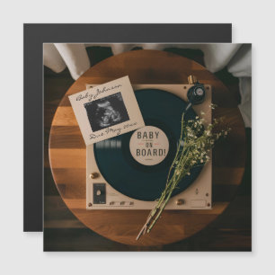 Anuncio de Embarazo con Tocadiscos de Vinilo Antig