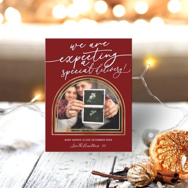 Anuncio de Embarazo de Navidad con Arco Moderno  (Subido por el creador)