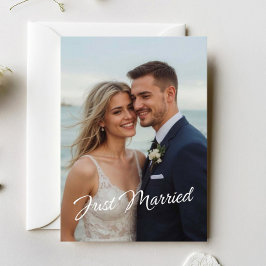 Anuncio de foto de boda recién casados elegante