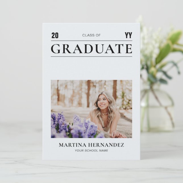 Anuncio de foto de graduación gris simple (Anverso de pie)