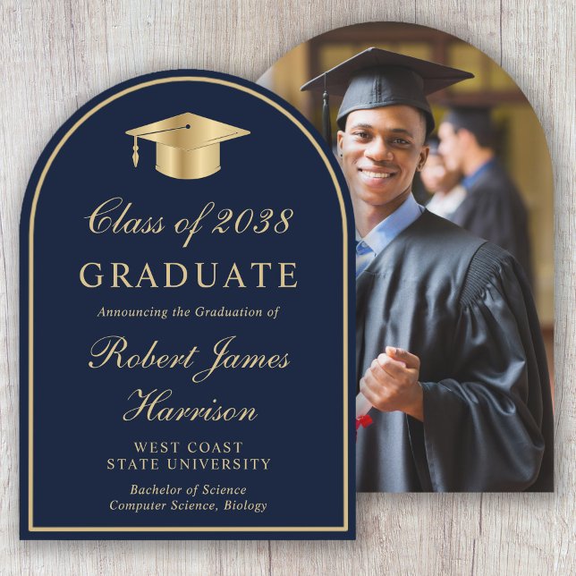 Anuncio de graduación con arco de foto de gorra de (Gold Grad Cap Photo Arch Graduation Announcement)