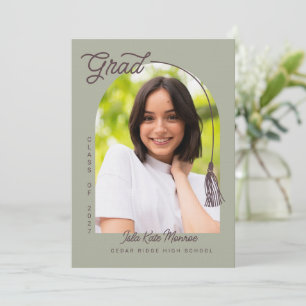 Anuncio de graduación con borla de salvia y foto