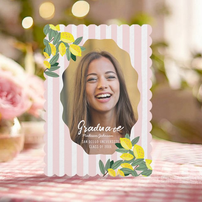 Anuncio de graduación con cítricos rosa y limón (Lemon Pink Citrus Graduation Photo Announcement)
