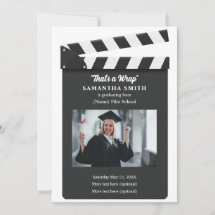 Anuncio de graduación con claqueta de cine