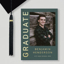 Anuncio de graduación con foto de niño moderno con