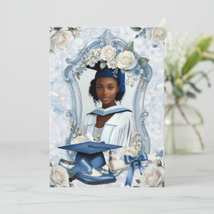 Anuncio de graduación con foto floral azul y blanc