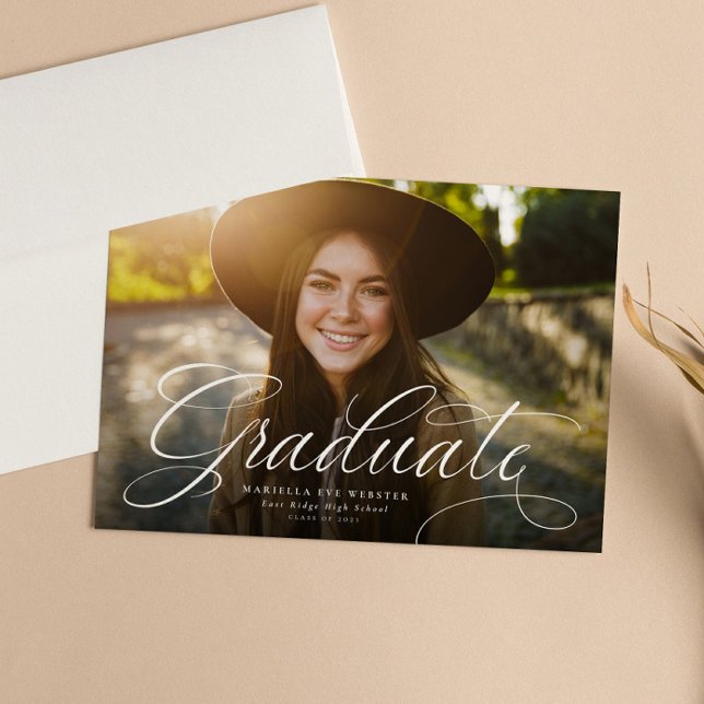 Anuncio de graduación con guión simple horizontal (Subido por el creador)