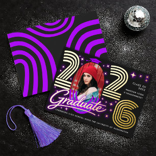 Anuncio de graduación con lámina de neón morado re