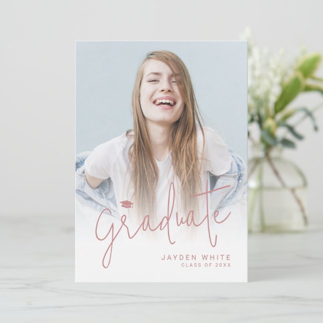 Anuncio de graduación de 4 fotos con letra script  (Anverso de pie)