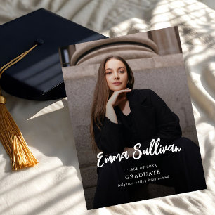 Anuncio de graduación de escuela secundaria con le