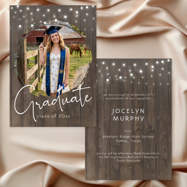 Anuncio de graduación de foto de madera de granero (Rustic Barn Wood Photo Graduation Announcement)
