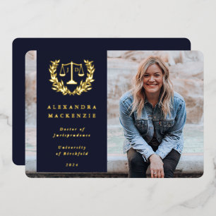 Anuncio de graduación de JD Law Scales en papel de