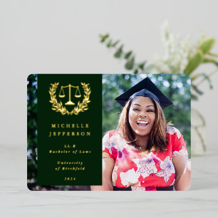 Anuncio de graduación de la Facultad de Derecho co