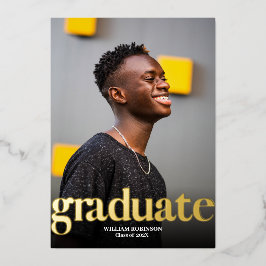 Anuncio de graduación de oro con dos fotos de GRAD
