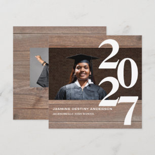 Anuncio de graduación - Madera y números grandes