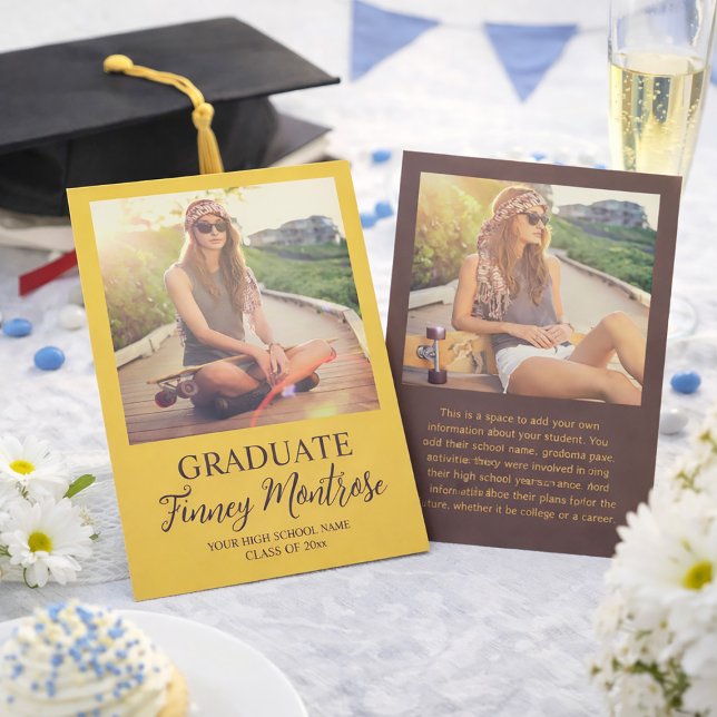 Anuncio de graduación moderno 2 fotos amarillo mar (Modern yellow and brown graduation announcement)