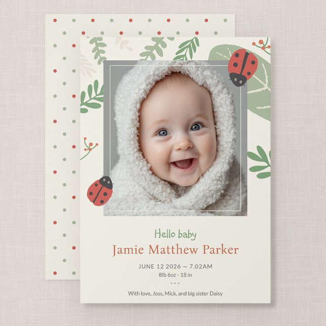 Anuncio de Nacimiento con Foto de Bebé en Prado de (Ladybird Meadow - 5x7" Flat Ladybug Baby Announcement Photo Card)