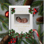 Anuncio de nacimiento de 4 Collages de fotos Holly<br><div class="desc">Dulce bebé holly y Navidades de bayas vacaciones floral cuatro collage de fotos de dos lados Anuncio de nacimiento con texto de Relieve metalizado de oro y acentos en el frente. Simplemente agregue las fotos y detalles de su precioso bebé para completar este diseño. Diseño compuesto por Holiday Hearts Designs...</div>