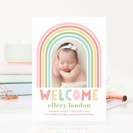 Anuncio de nacimiento de bebé bajo el arco iris