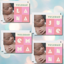 Anuncio de nacimiento de bebé niña de 4 letras