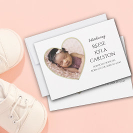 Anuncio de nacimiento de foto de marco de corazón 