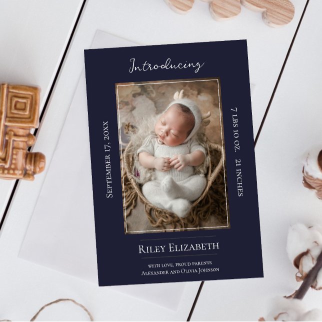 Anuncio de nacimiento de foto moderna de Marina Az (Navy Blue Modern Photo Birth Announcement)