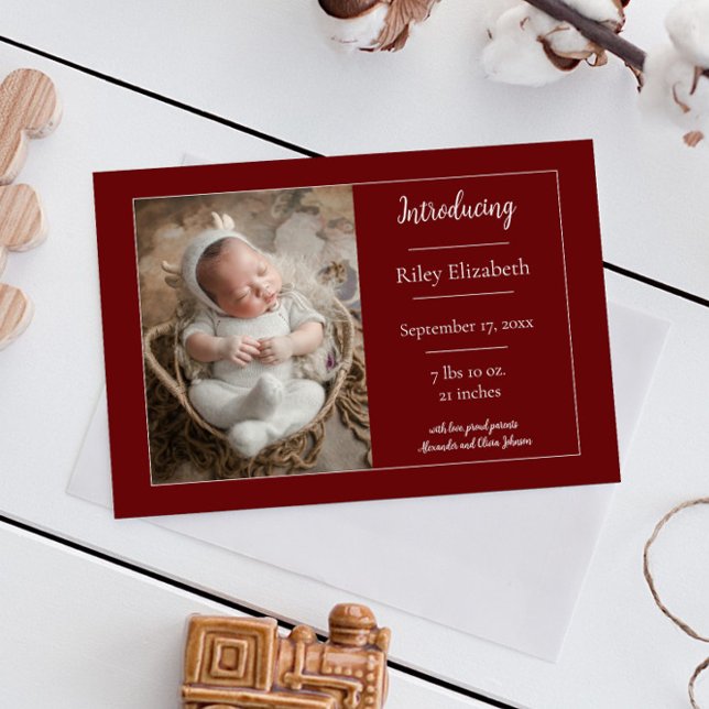 Anuncio de nacimiento de foto simple roja (Red Simple Photo Birth Announcement)