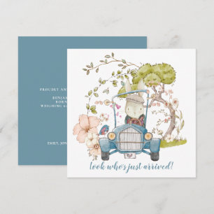 Anuncio de nacimiento de niño conejito con coche d