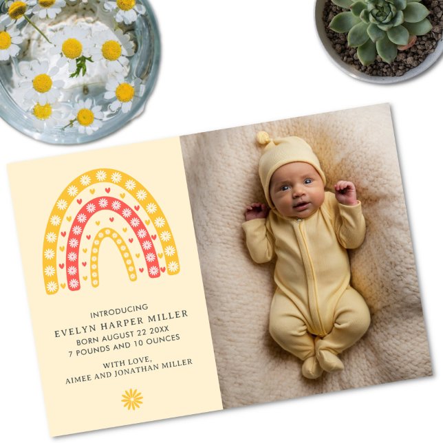 Anuncio de nacimiento tarjeta de amarillo arcoiris (Daisy rainbow birth announcement card)