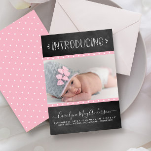 Anuncio de natalidad moderno en el tablero de reco