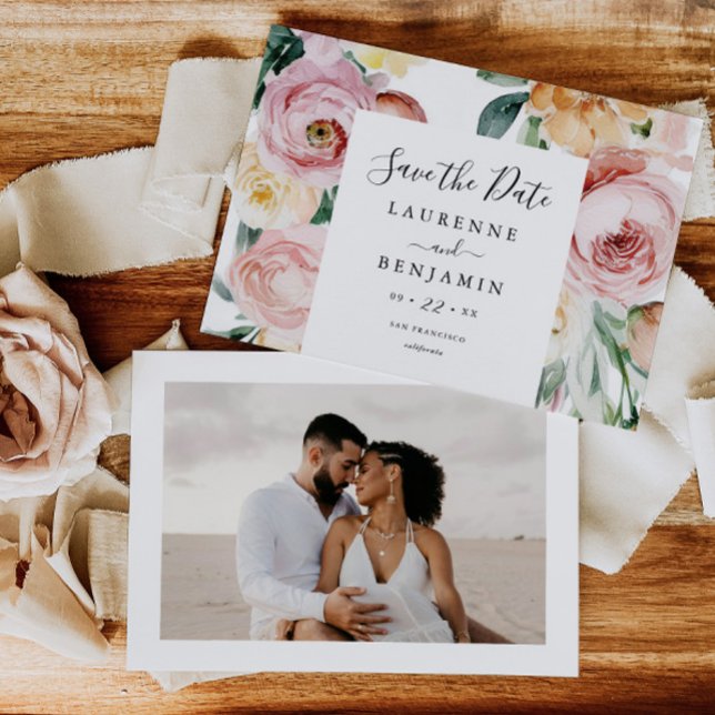 Anuncio de tarjeta de save the date con grandes fl (Subido por el creador)